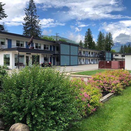 Revelstoke Lodge Eksteriør bilde