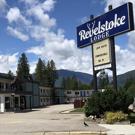 Revelstoke Lodge Eksteriør bilde