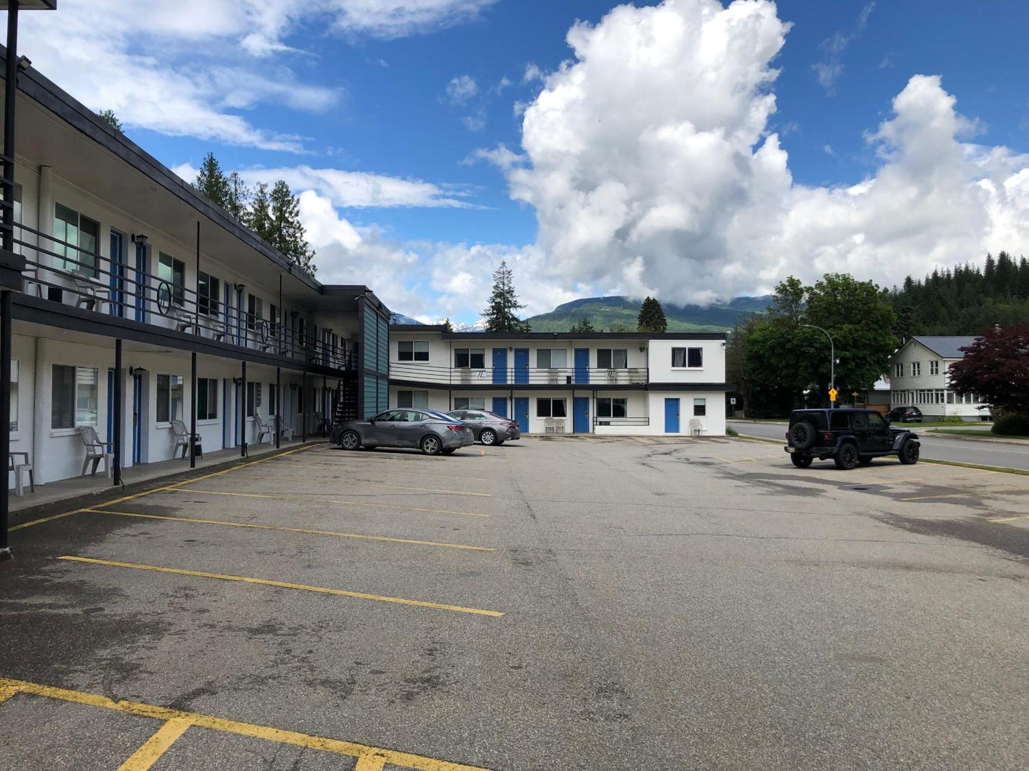 Revelstoke Lodge Eksteriør bilde